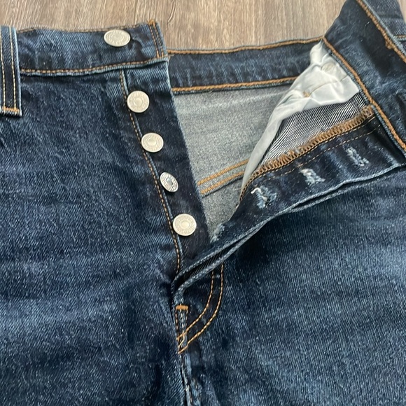 Levi’s cutoff denim jean shorts button fly 501 red tab - Picture 2 of 4